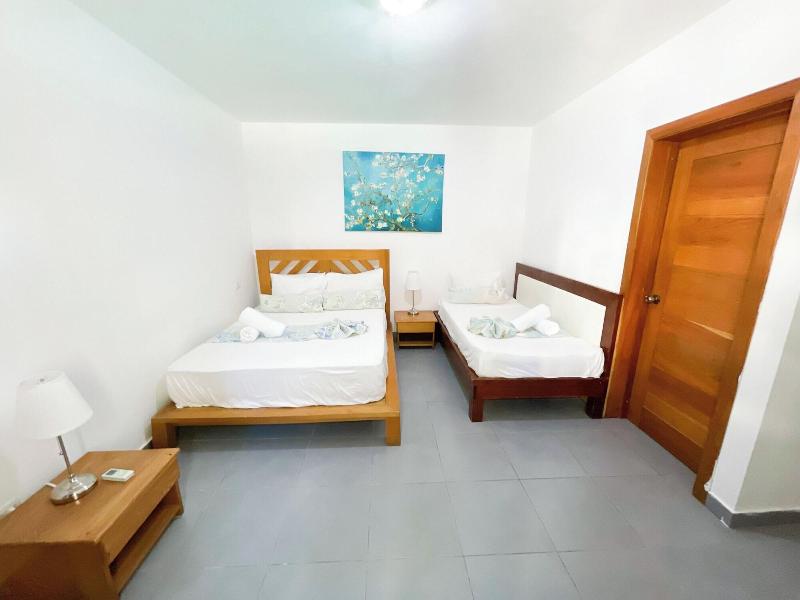 Caribbean Ocean Breeze Beach Hotel image