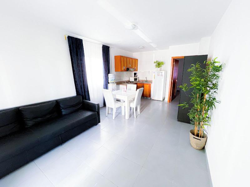 Caribbean Ocean Breeze Beach Hotel image