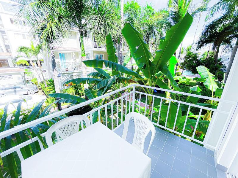 Caribbean Ocean Breeze Beach Hotel image