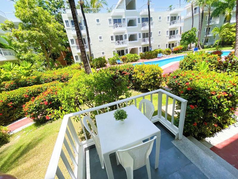Caribbean Ocean Breeze Beach Hotel image