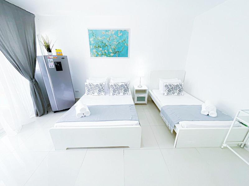 Caribbean Ocean Breeze Beach Hotel image