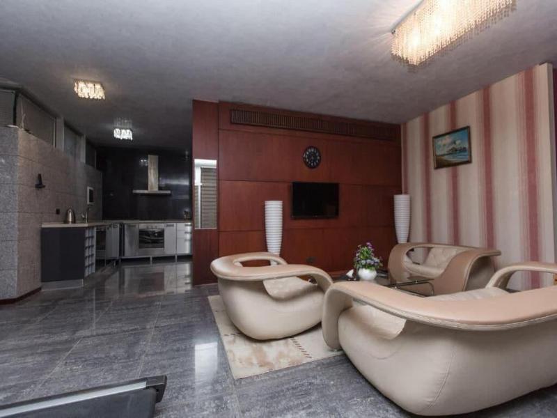 Deluxe Boutique Hotel image