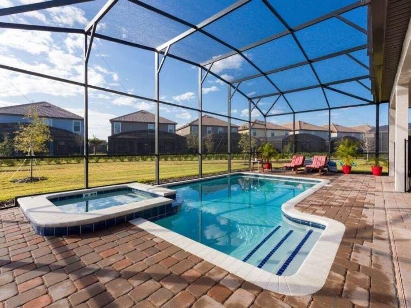 Spacious 5br, Private Pool, Beautiful Decor image