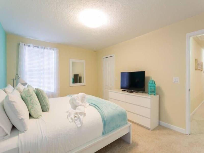 Spacious 5br, Private Pool, Beautiful Decor image