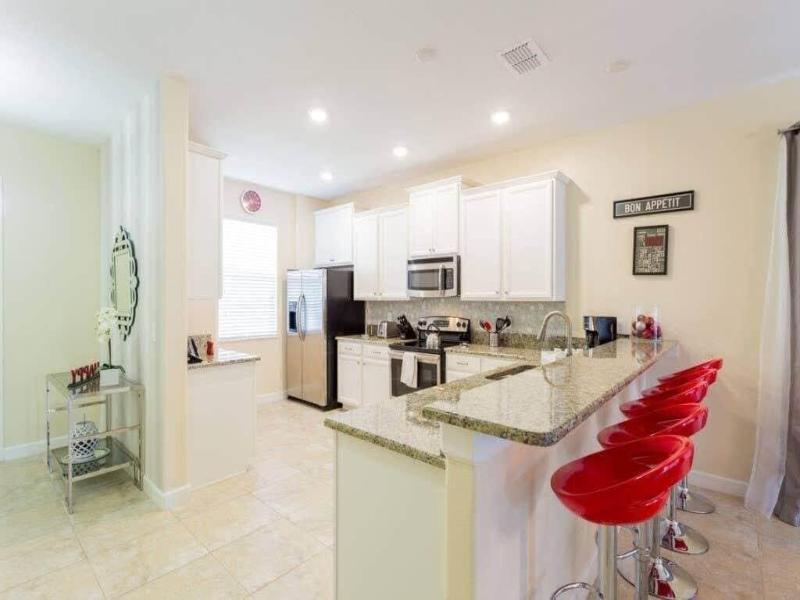 Spacious 5br, Private Pool, Beautiful Decor image