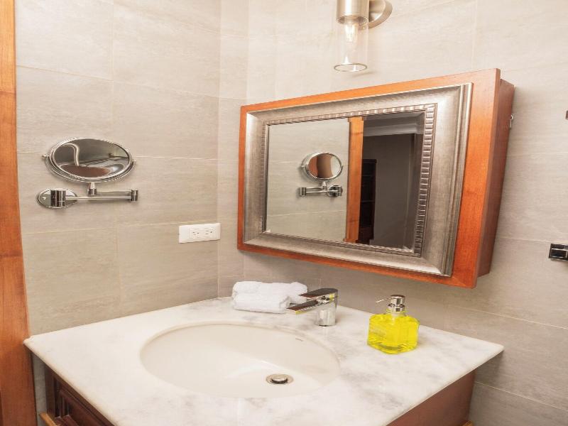 Centenario Hotel Boutique image