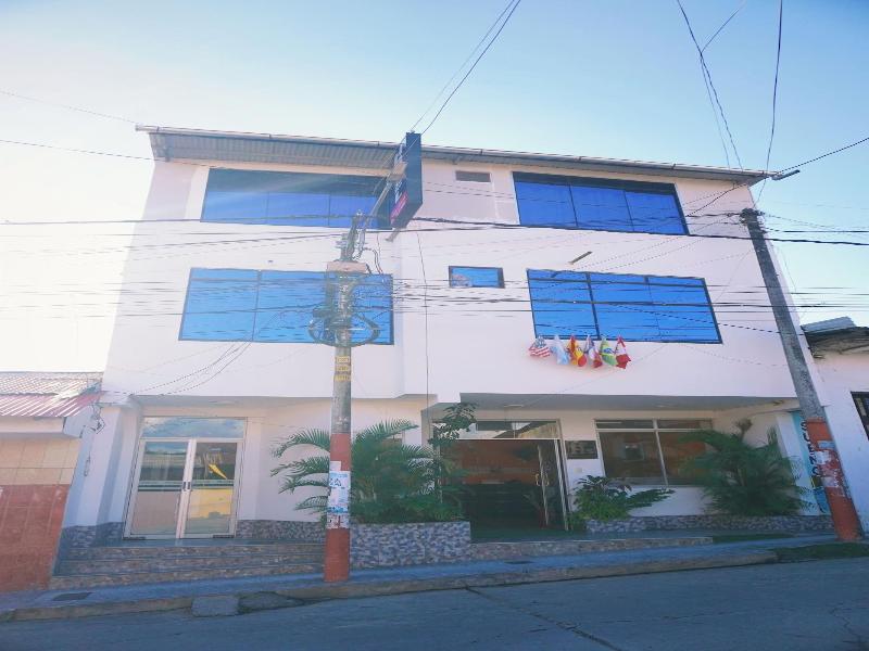 Hotel Sueã±o Tropical image