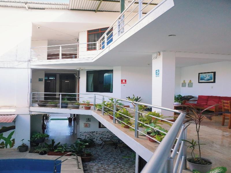 Hotel Sueã±o Tropical image
