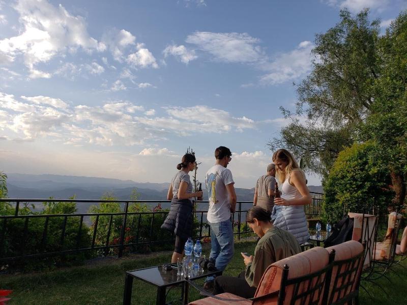 Top Twelve Hotel image
