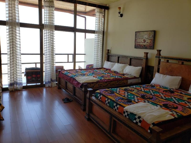Top Twelve Hotel image