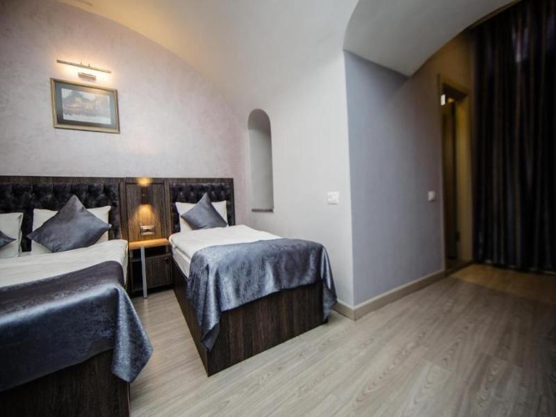 Passage Modern Hotel Baku image