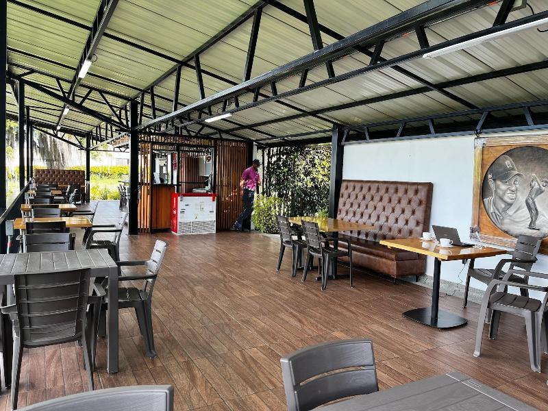Isak Hotel & Golf Airport image
