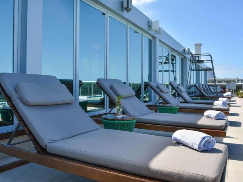 Regency Barra Hotel image