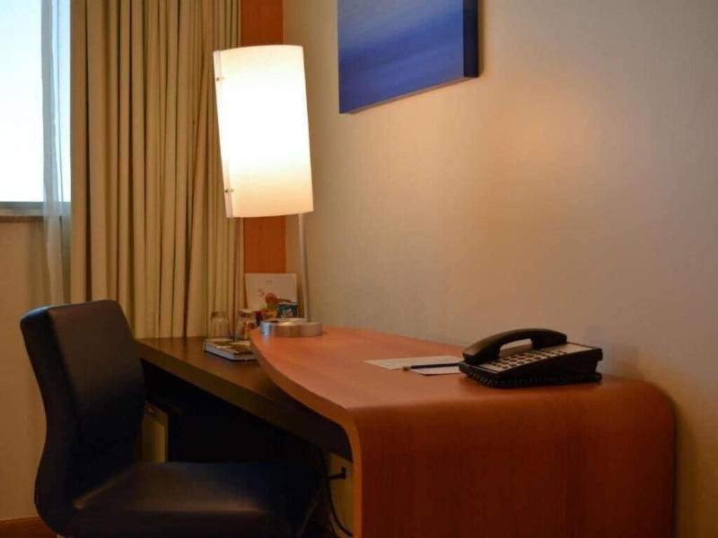 Regency Barra Hotel image