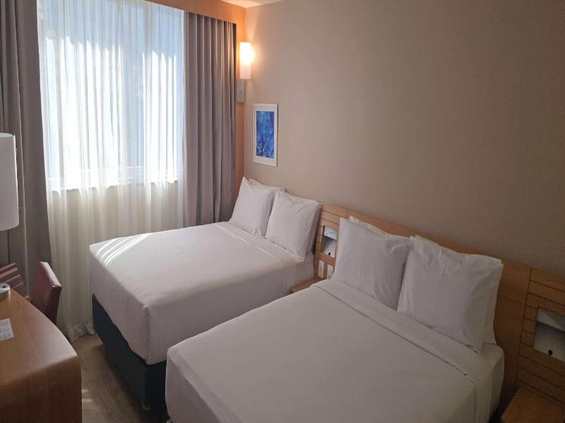 Regency Barra Hotel image