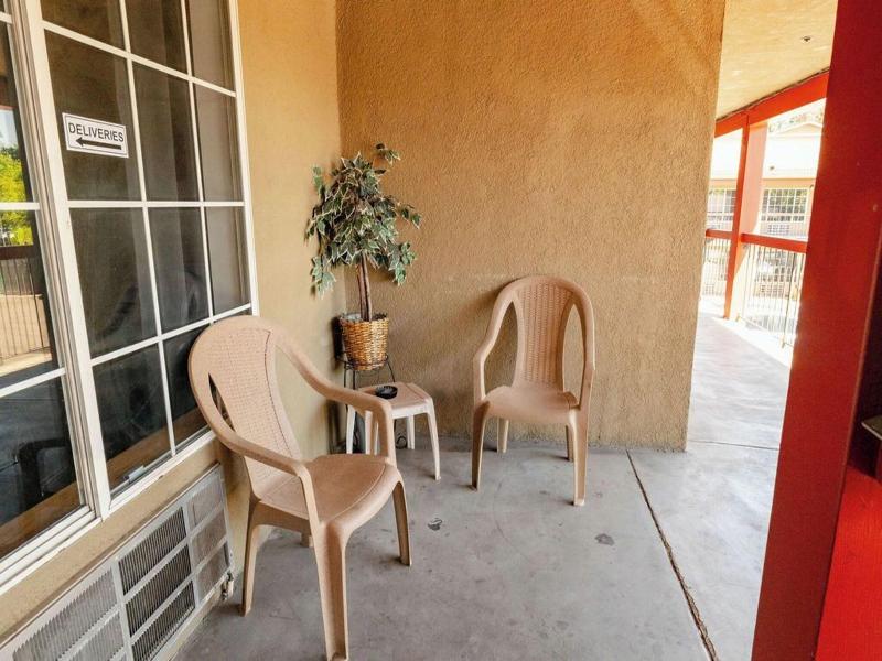 Rose City Inn And Suites image