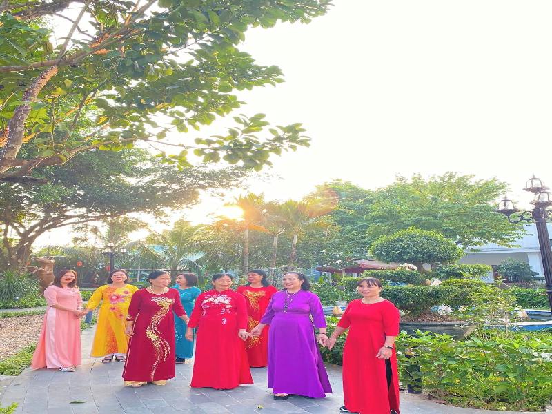 Chã¢u Sæ¡n Garden Resort image