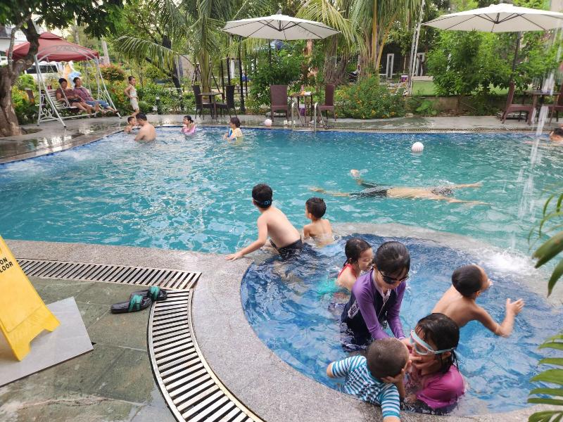 Chã¢u Sæ¡n Garden Resort image