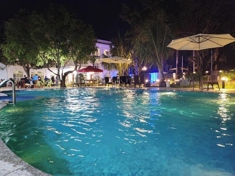 Chã¢u Sæ¡n Garden Resort image