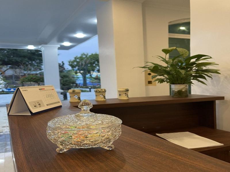 Chã¢u Sæ¡n Garden Resort image