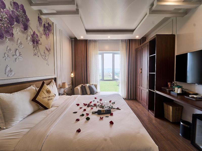 Chã¢u Sæ¡n Garden Resort image