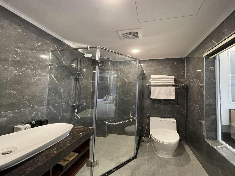 Chã¢u Sæ¡n Garden Resort image