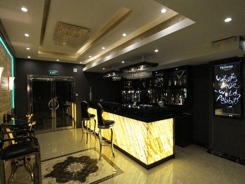 Royal Mountain Hotel image