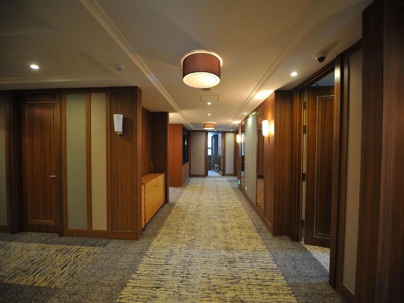 Royal Mountain Hotel image