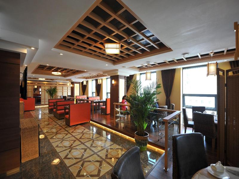 Royal Mountain Hotel image