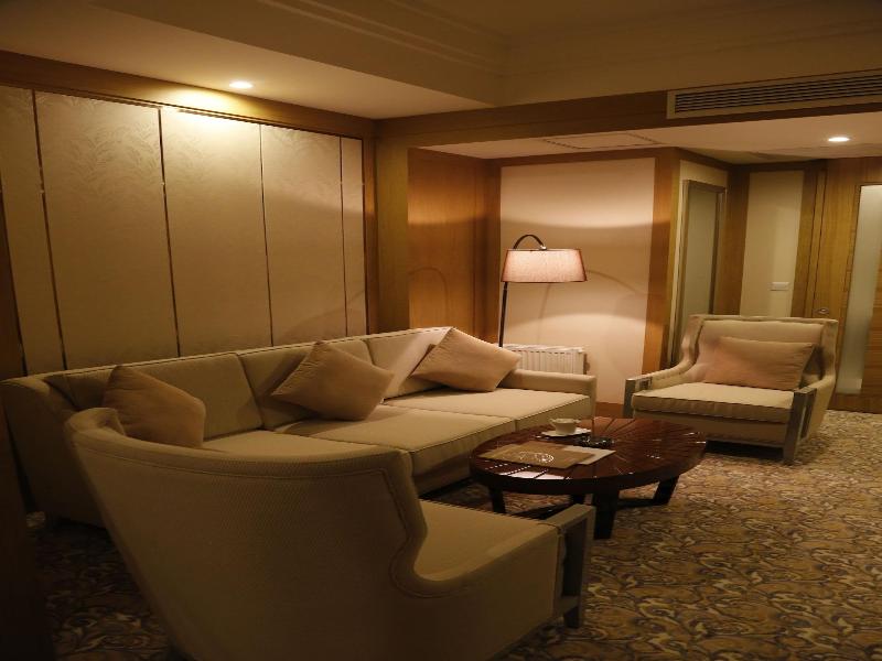 Royal Mountain Hotel image