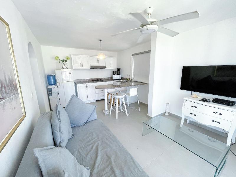Bavaro Seaside Villas Beach Hotel & Spa image
