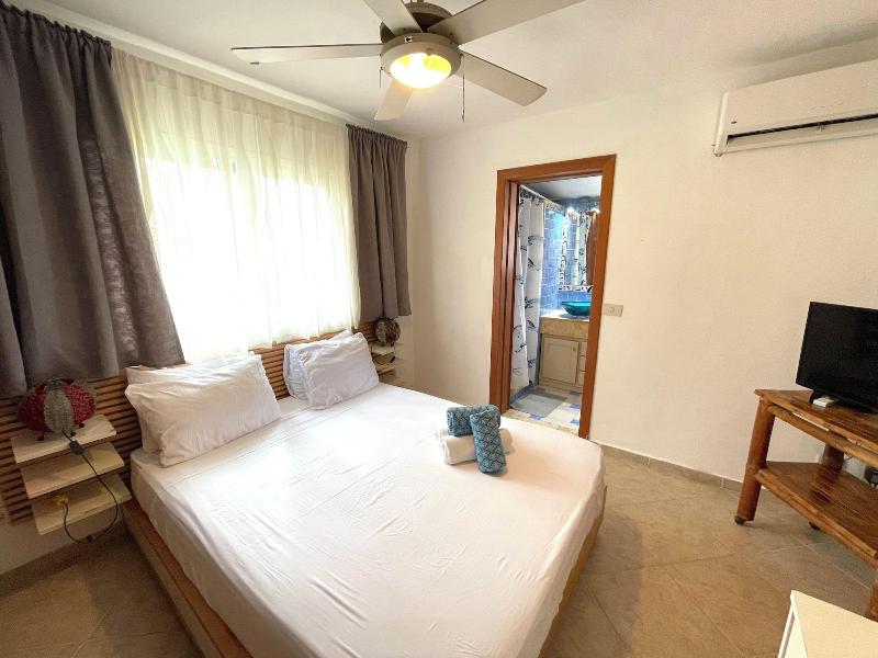 Bavaro Seaside Villas Beach Hotel & Spa image
