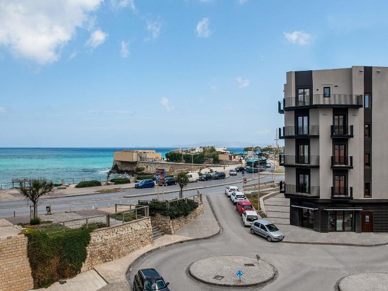 Vespera City Hotel image