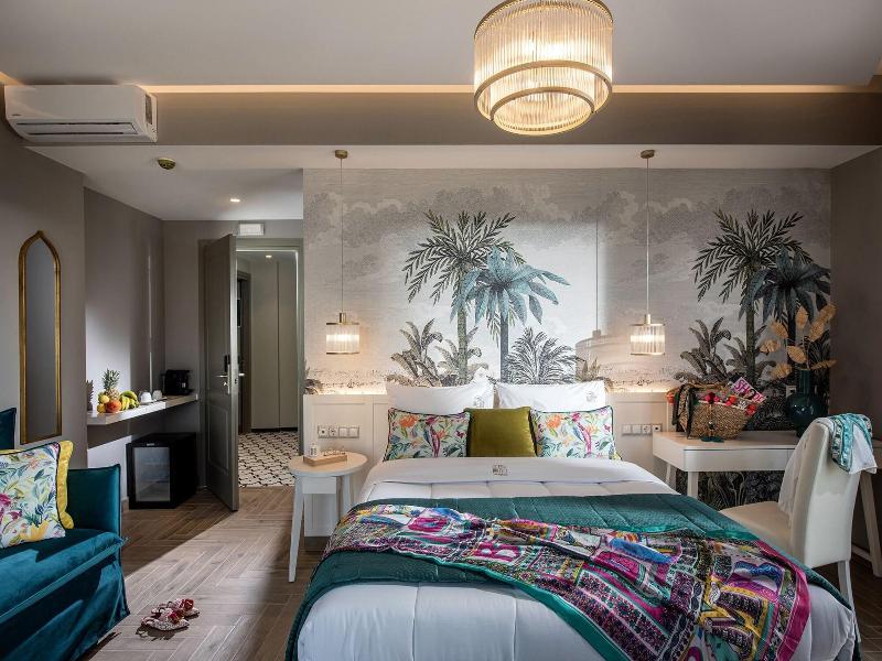 Vespera City Hotel image