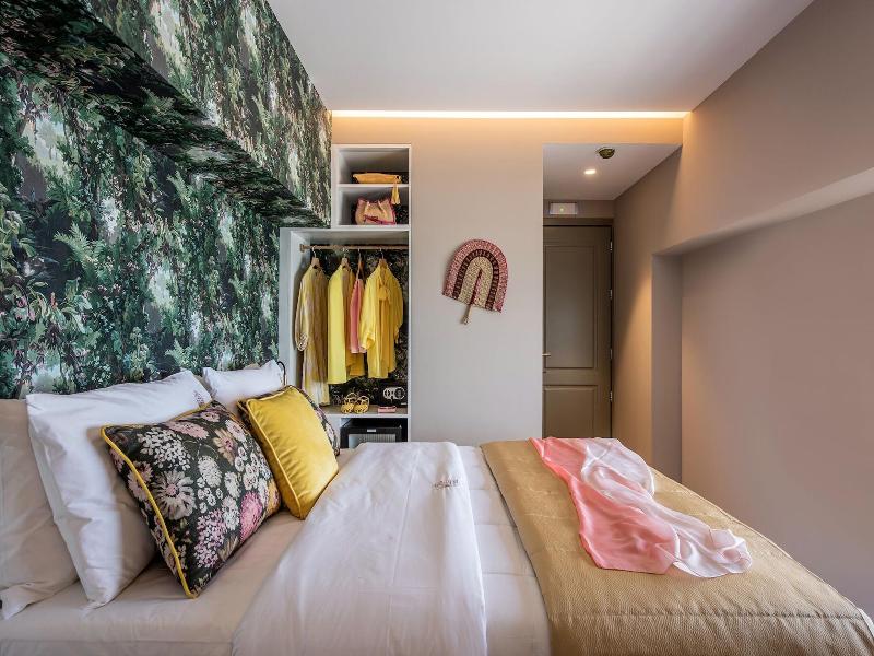 Vespera City Hotel image