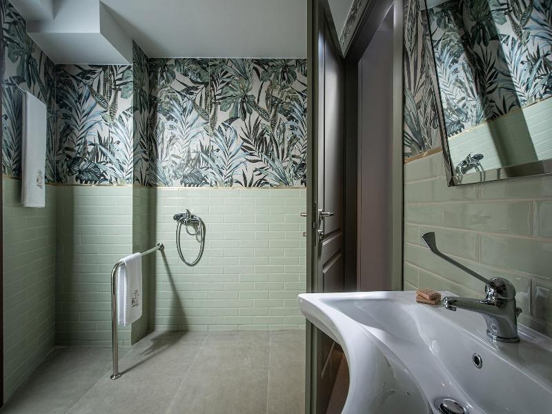 Vespera City Hotel image