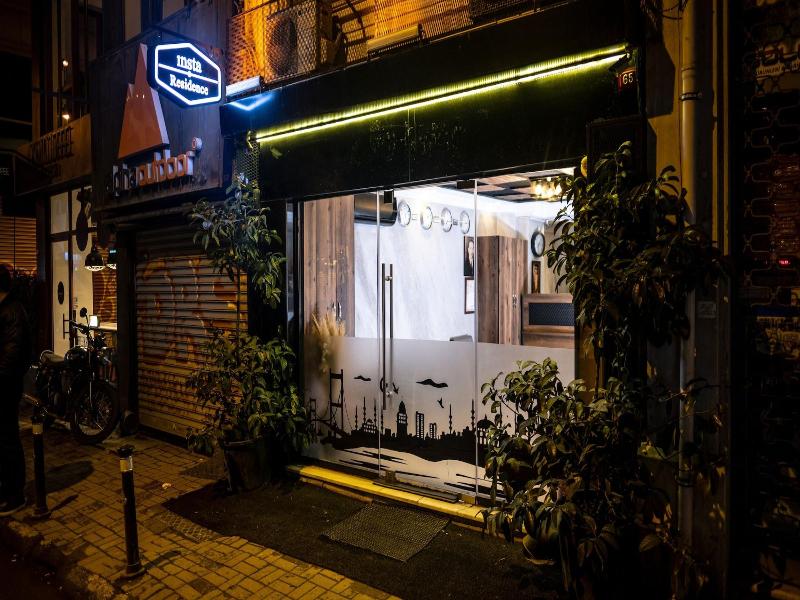 Insta Hotel Karakoy image