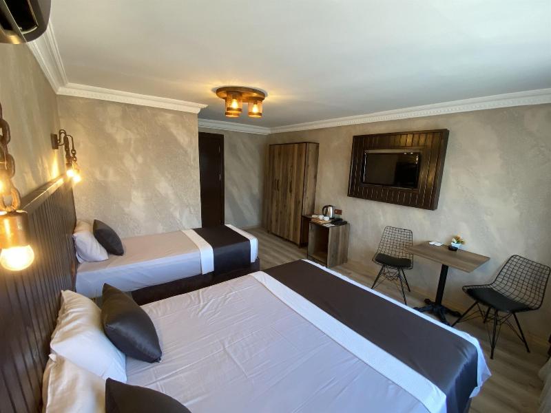 Insta Hotel Karakoy image