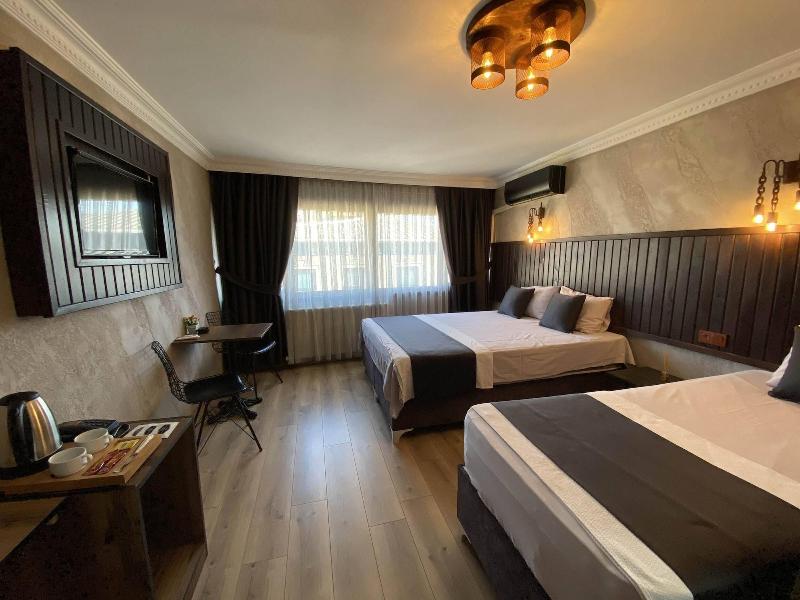 Insta Hotel Karakoy image