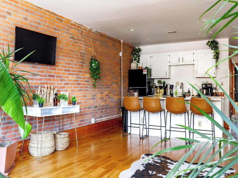 Jungle House Luxury Lofts Â€“ Short North High S image