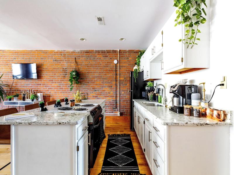 Jungle House Luxury Lofts Â€“ Short North High S image