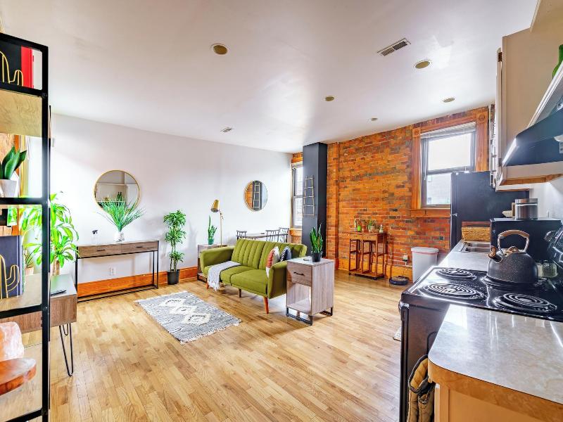 Jungle House Luxury Lofts Â€“ Short North High S image