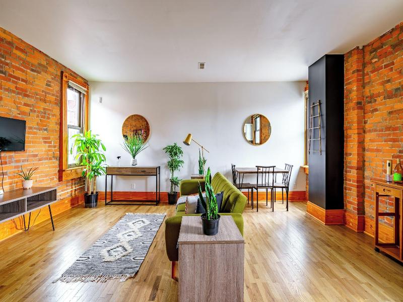 Jungle House Luxury Lofts Â€“ Short North High S image