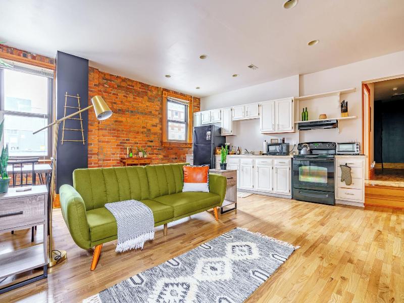 Jungle House Luxury Lofts Â€“ Short North High S image