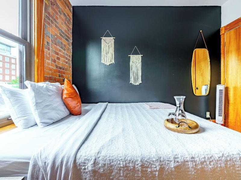 Jungle House Luxury Lofts Â€“ Short North High S image
