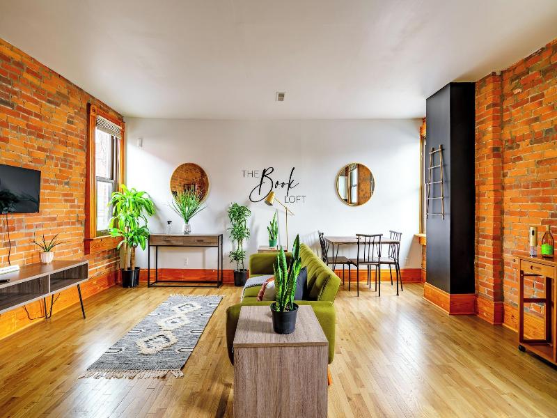 Jungle House Luxury Lofts Â€“ Short North High S image