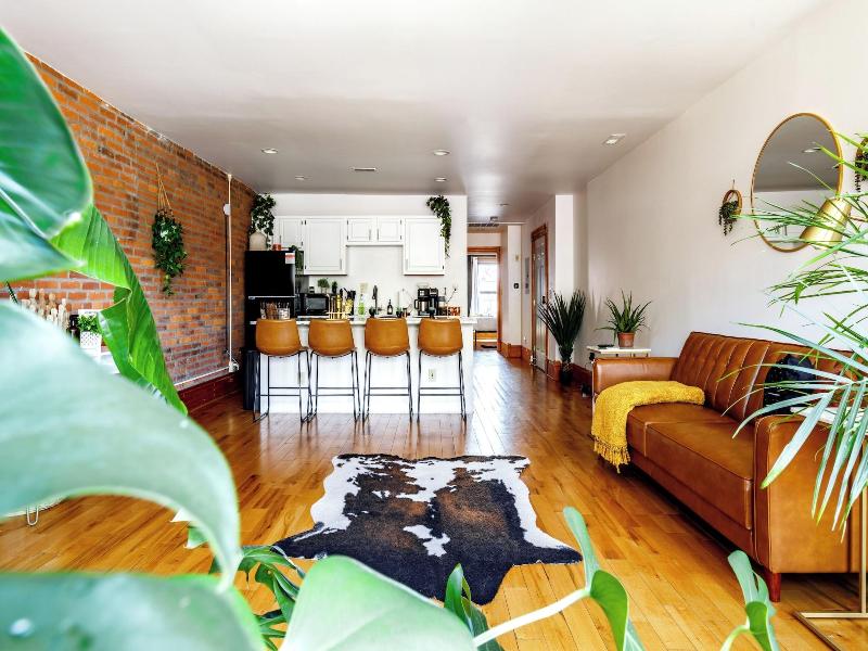 Jungle House Luxury Lofts Â€“ Short North High S image