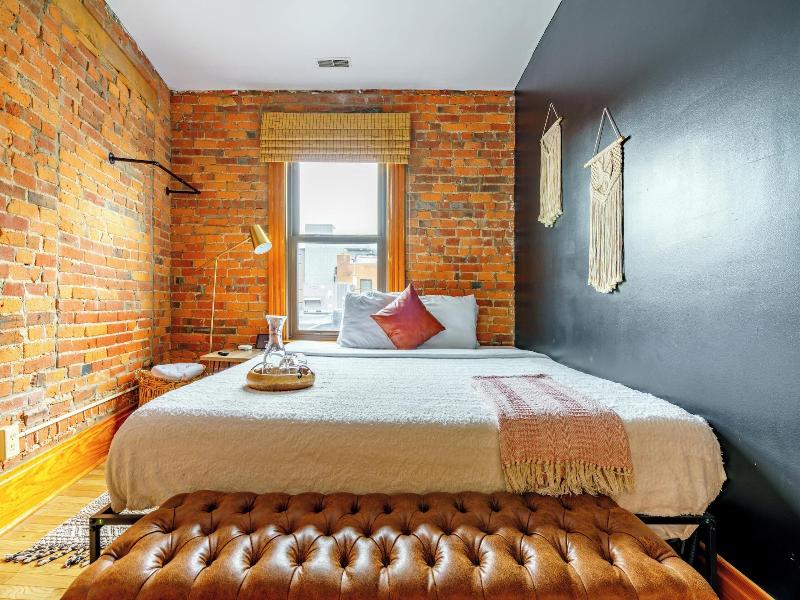 Jungle House Luxury Lofts Â€“ Short North High S image