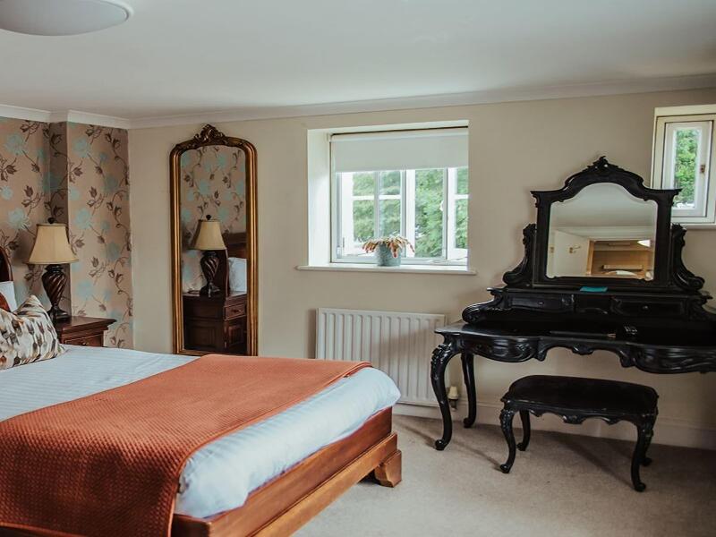 The Retreat New Forest image