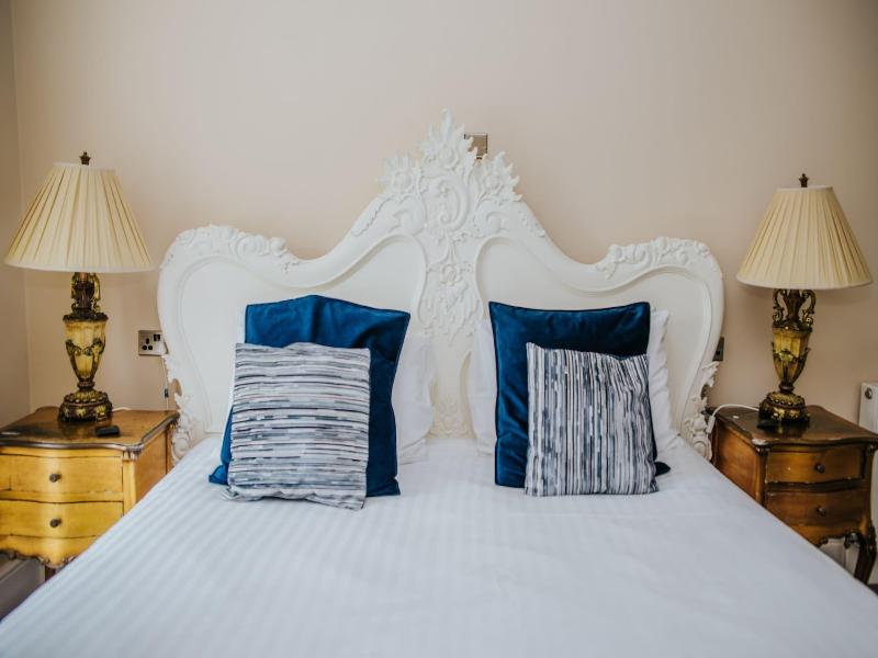 The Retreat New Forest image
